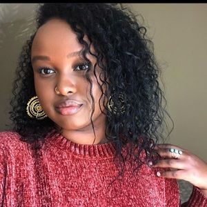 Meet your Posher, Samira